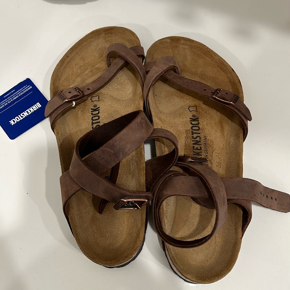 Birkenstock Yara sandal, size 40, NWT